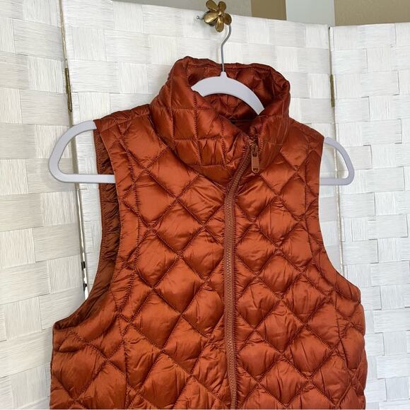 Athleta Quilted Vest In Warm Rust Women’s Size Small - Picture 6 of 11